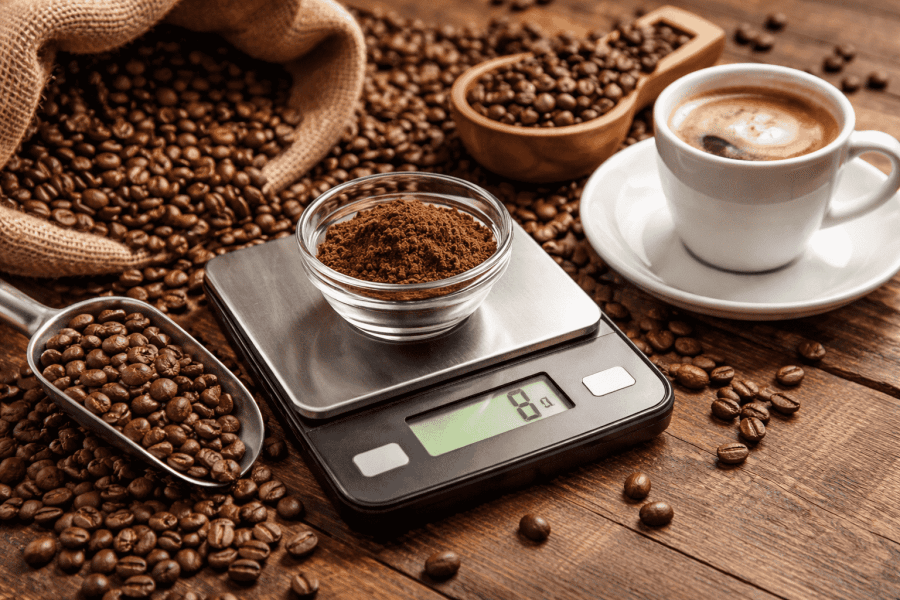 Wie viele Tassen Kaffee bekommen Sie aus 1 kg Kaffeebohnen?