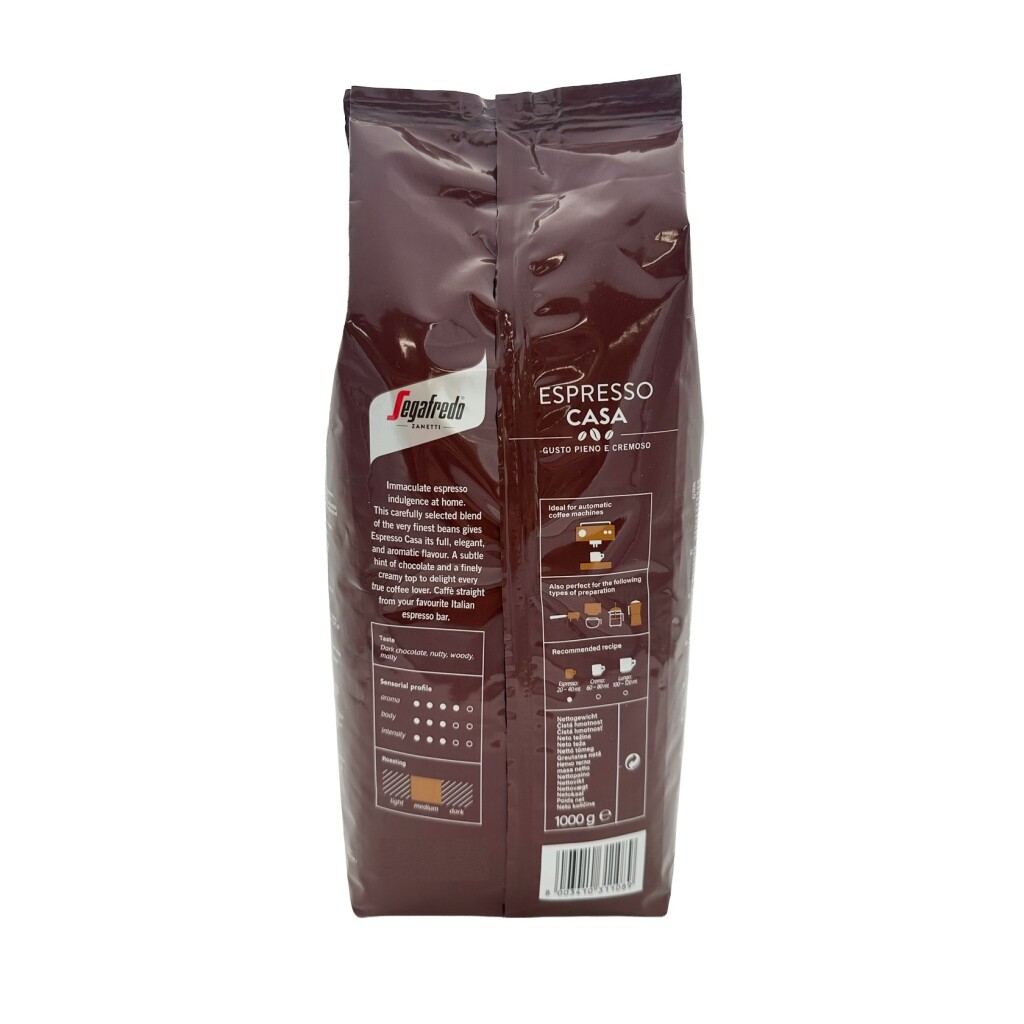 De achterzijde van een zak koffiebonen van het merk Segafredo Espresso Casa van 1 kilo