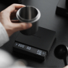 De MHW-3BOMBER koffieweegschaal 3.0 mini pro in werking